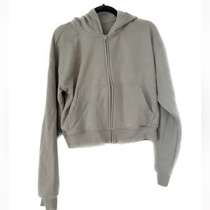 ARITZIA TNA Airy Fleece Boyfriend Cropped Zip Up Hoodie, Size Medium